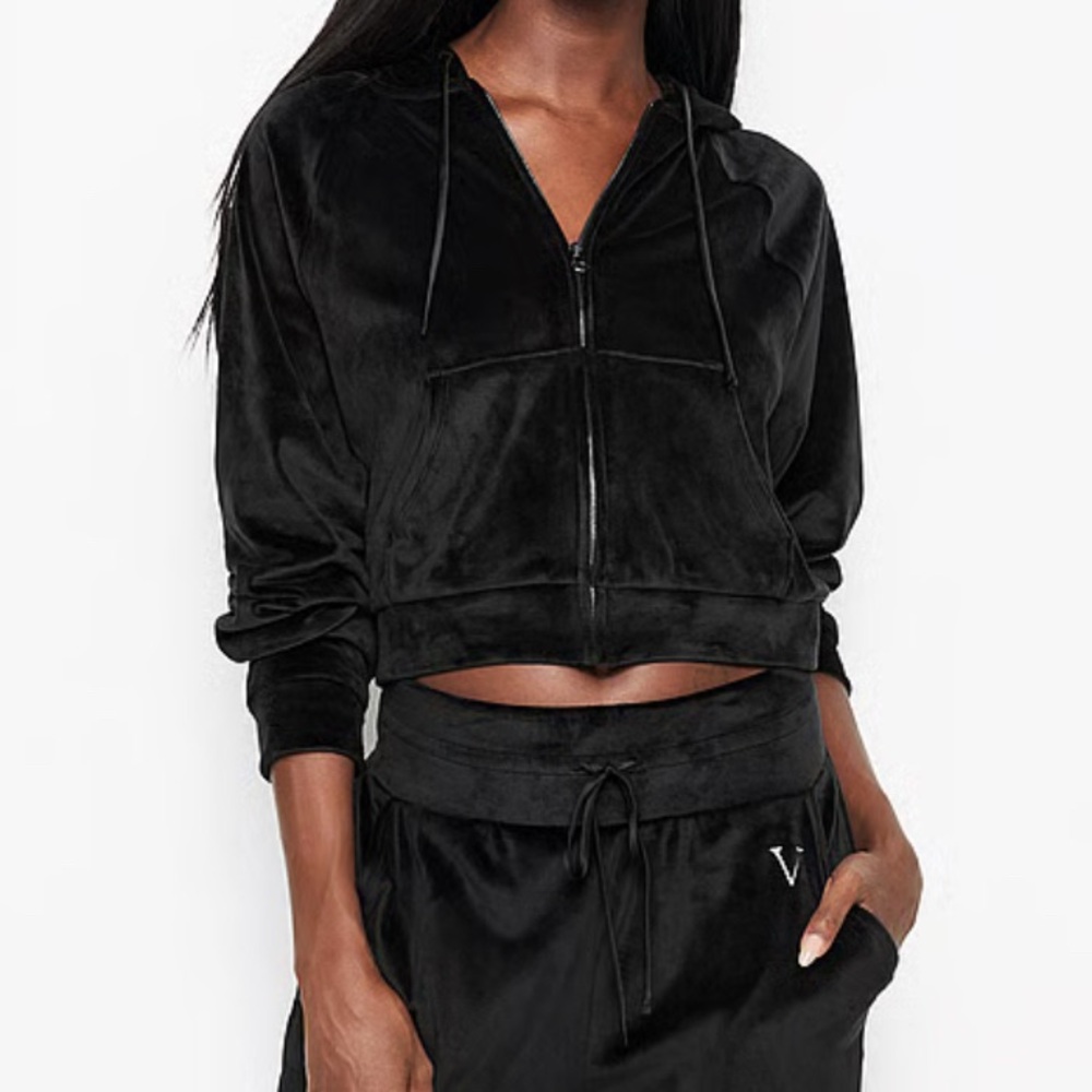 Victoria's Secret Embroidered Velour Black Zip-Up Cropped Jacket Size Large - Picture 6 of 7